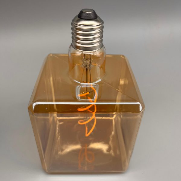 O1CN01jxCRq81p04xHlaYZE_!!2208301645297-0-cib LED Ice Cube Edison Bulb for Unique Decorative Lighting Design